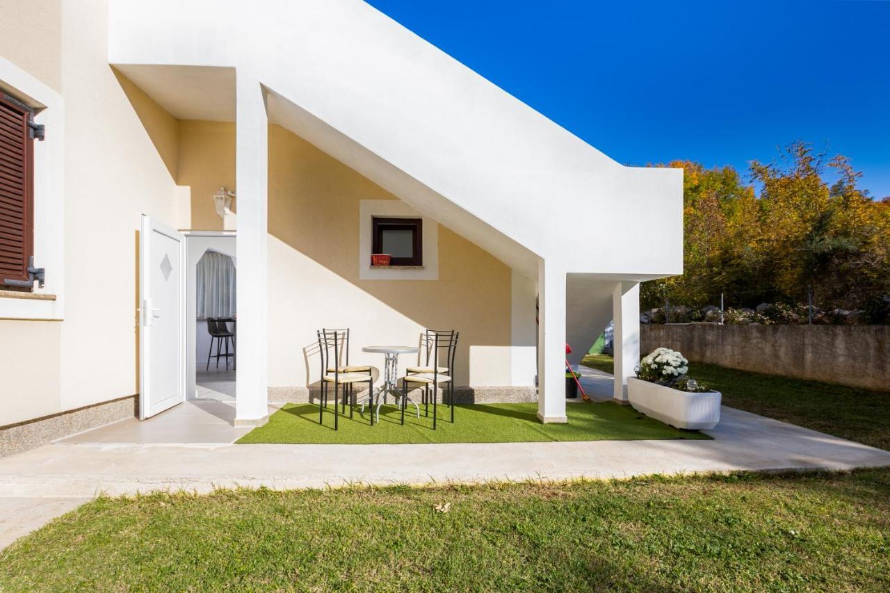 Apartments Meri Sveti Ivan  المظهر الخارجي الصورة